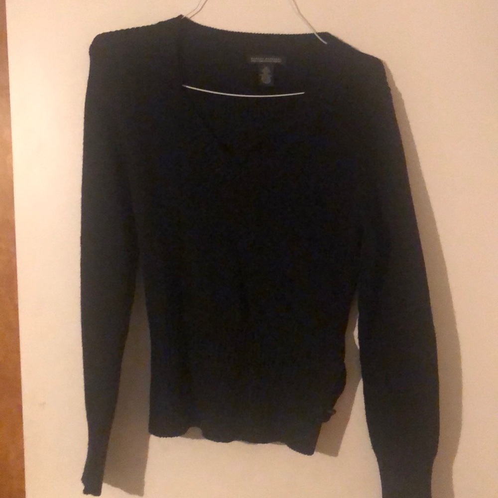 Woman’s Banana Republic Sweater w back tie